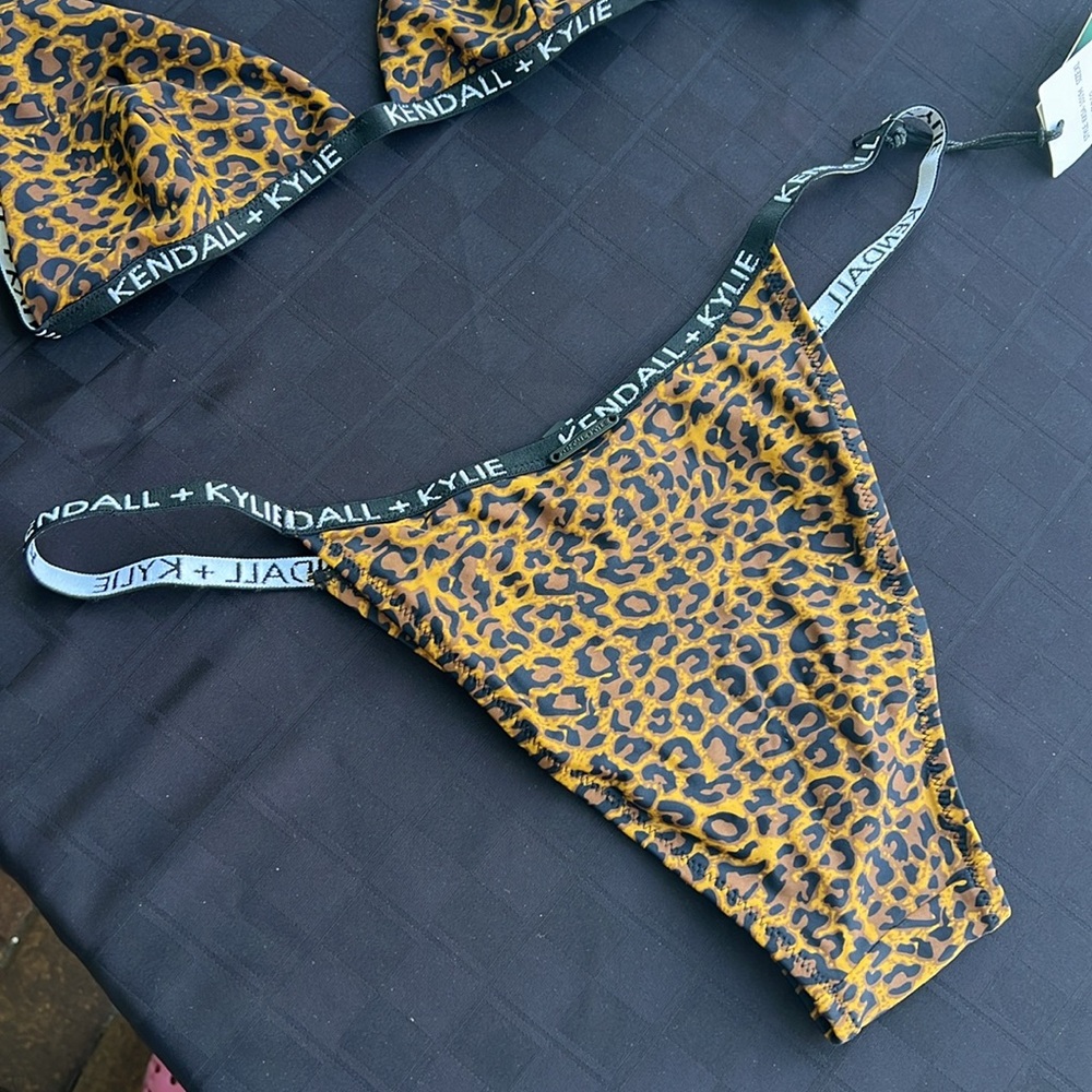 KENDALL+KYLIE leopard high leg bikini size XL - Picture 8 of 16